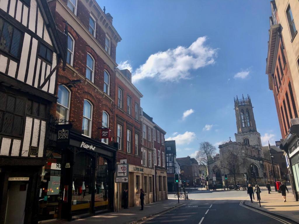 Luxury Apartment Opposite The Shambles 约克 外观 照片