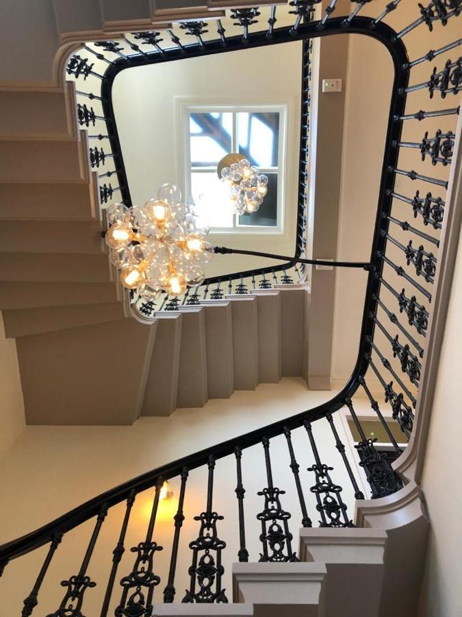 Luxury Apartment Opposite The Shambles 约克 外观 照片